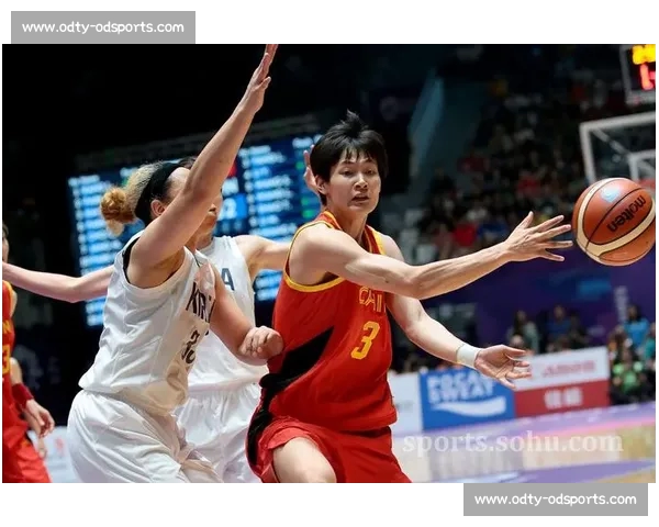 定海神针！杨力维用三分绝杀 + 更衣室暖心时刻 率中国女篮重塑冠军魂